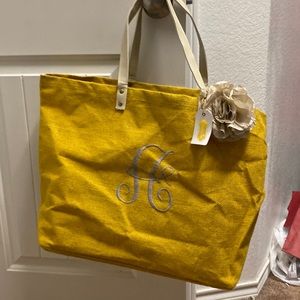 Mustard A Tote